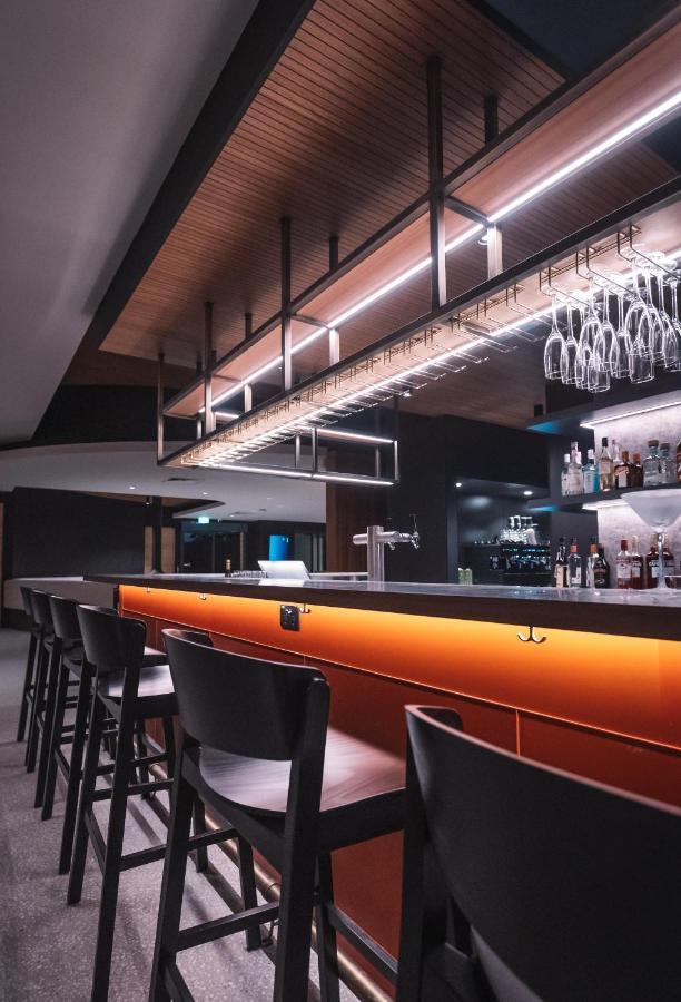 Balgownie Estate Yarra Valley Ярра-Ґлен Екстер'єр фото The bar at the new terminal